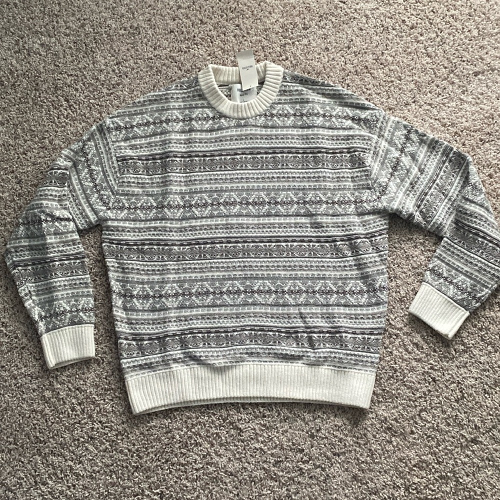 Men’s sweater